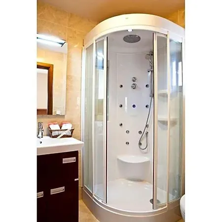 Sleeps 12 Air Con Wifi Villa *